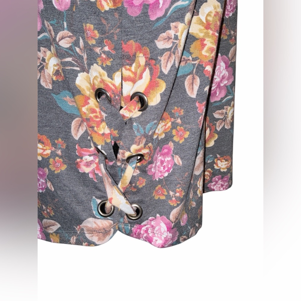 The Line Of Style Floral Long Sleeve, Size XL, NWOT - Picture 3 of 4